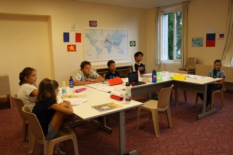 Village Camps International Summer Camp Leysin, Switzerland 2026-07-26 https://www.villagecamps.com/journals_admin/images/714-27-lang eng (17).jpg